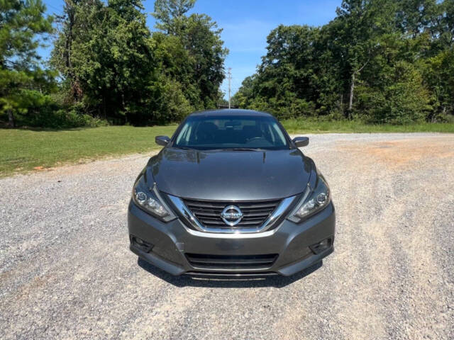 2016 Nissan Altima for sale at Guadalupe Auto Sales, LLC. in Jemison, AL