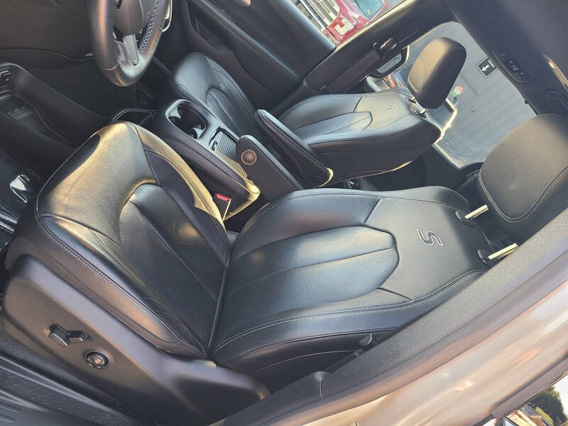 2021 Chrysler Pacifica Touring L