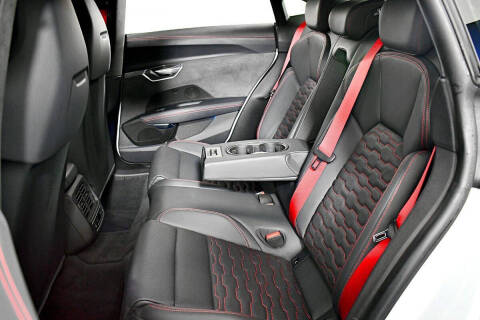 2022 Audi RS e-tron GT quattro