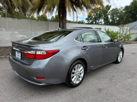 2013 Lexus ES 300h
