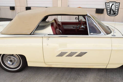 1963 Ford Thunderbird