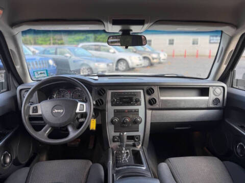 2010 Jeep Commander Sport