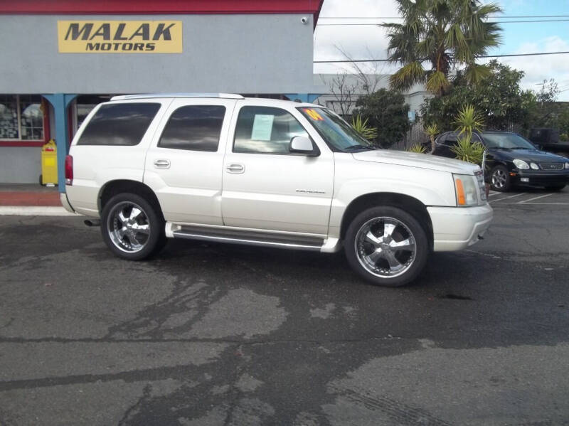 2004 Cadillac Escalade Base photo 7