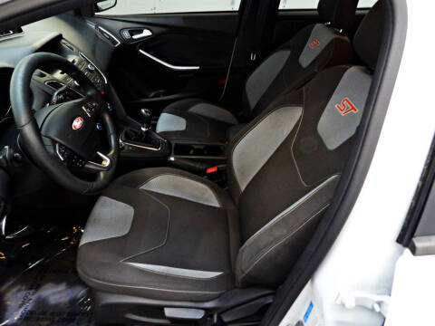 2017 Ford Focus ST