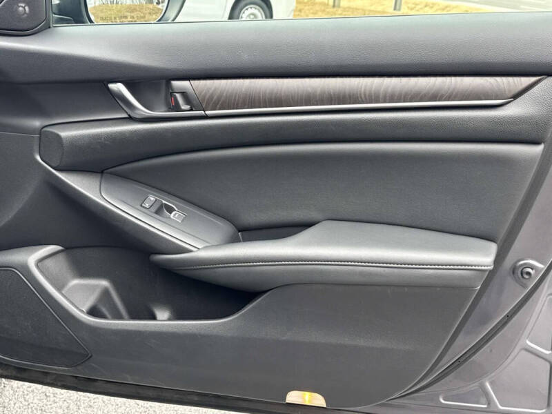 2020 Honda Accord Hybrid Touring