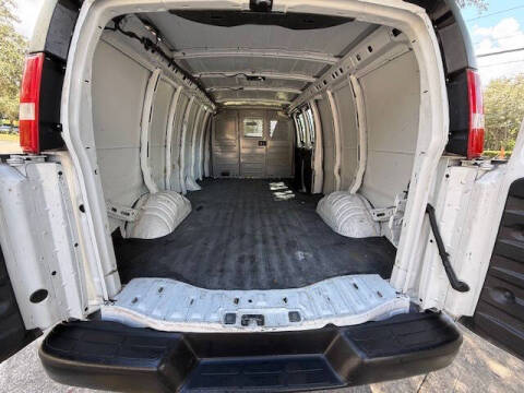 2021 Chevrolet Express 2500