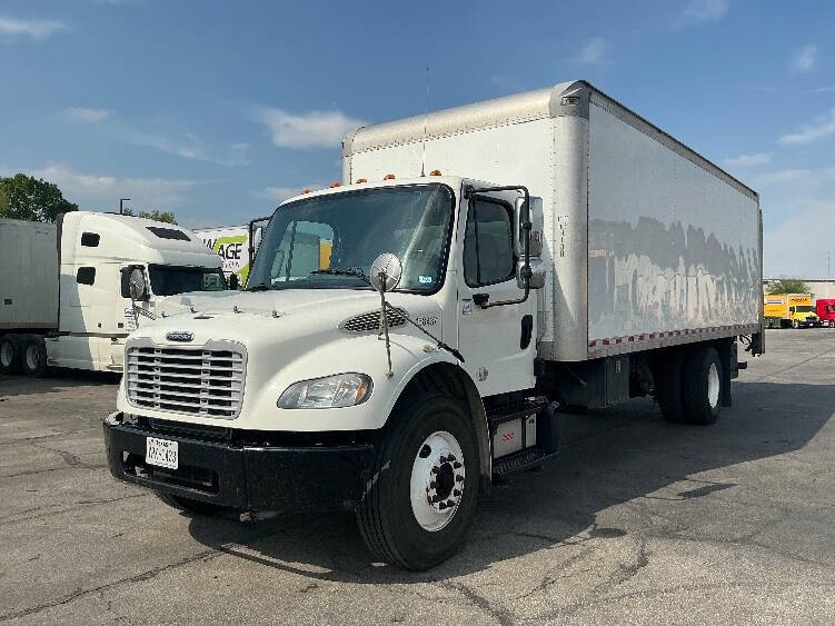 2017 Freightliner M2 106