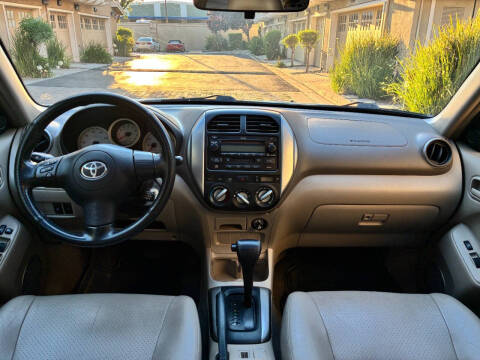 2005 Toyota RAV4