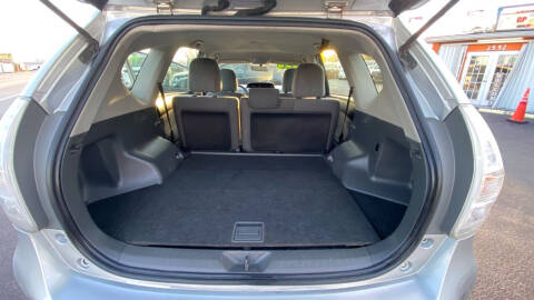 2012 Toyota Prius v Five