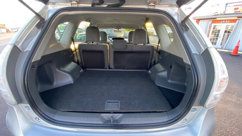 2012 Toyota Prius v Five