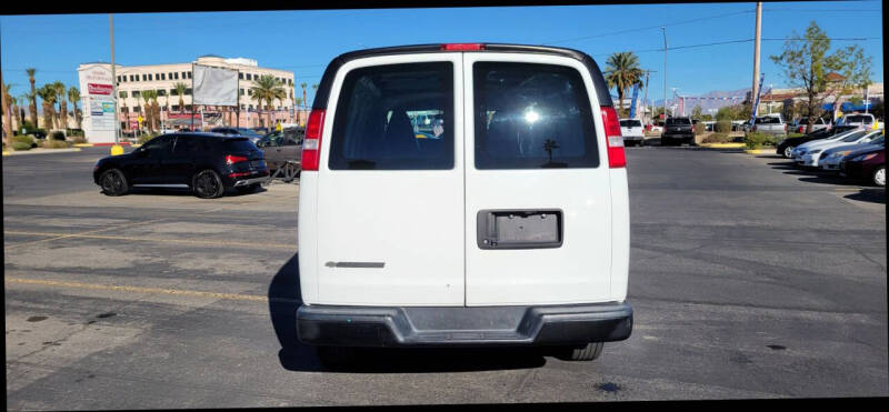 2021 Chevrolet Express 2500