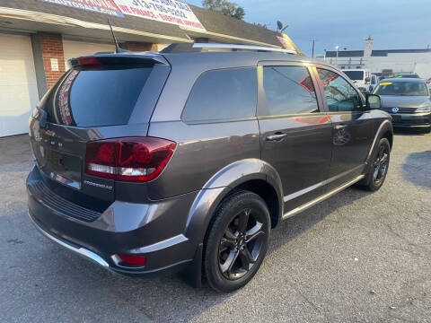 2019 Dodge Journey Crossroad