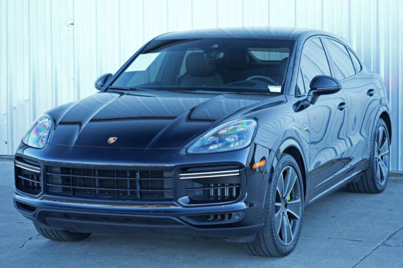 2021 Porsche Cayenne Turbo S E-Hybrid Coupe
