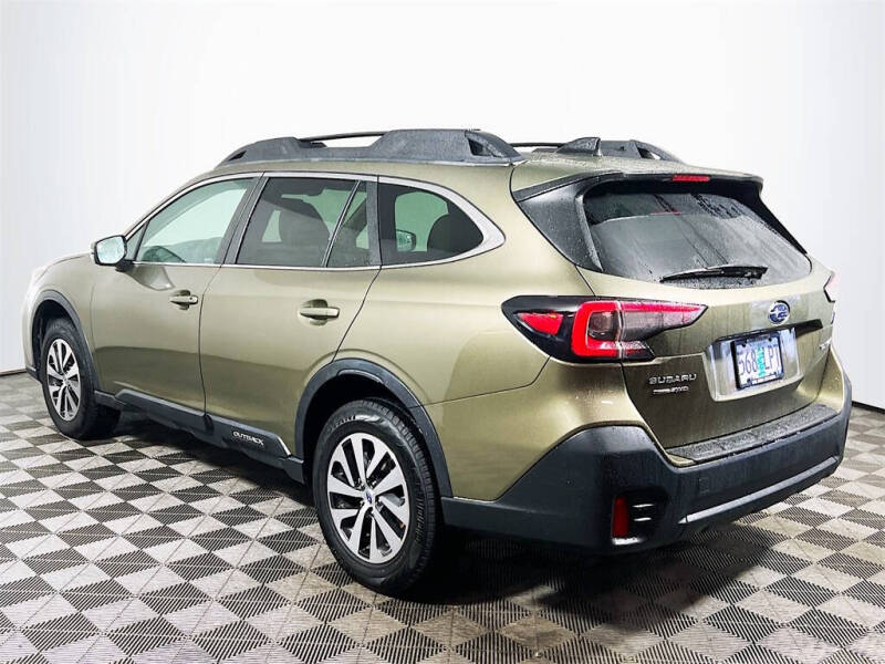 2022 Subaru Outback Premium