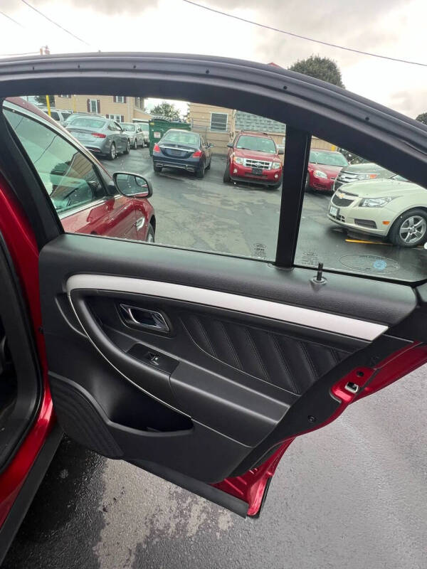 2014 Ford Taurus SEL