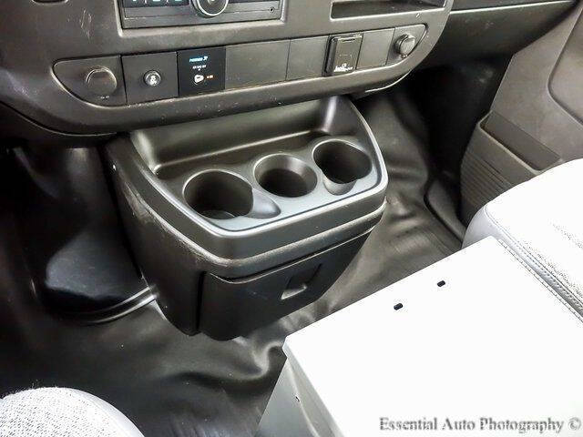 2017 GMC Savana 2500