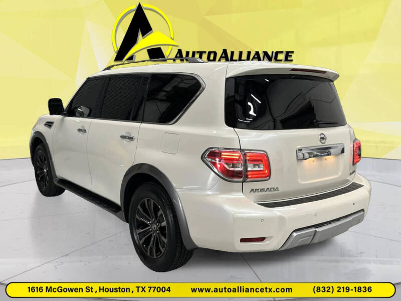 2017 Nissan Armada Platinum