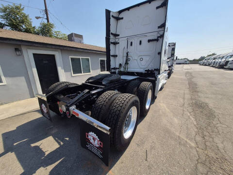 2024 Freightliner Cascadia