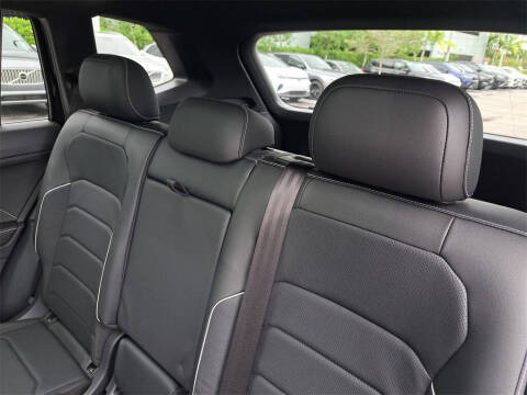 2022 Volkswagen Tiguan SEL R-Line 4Motion