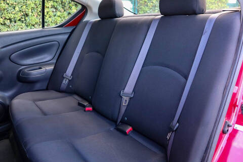 2019 Nissan Versa S Plus