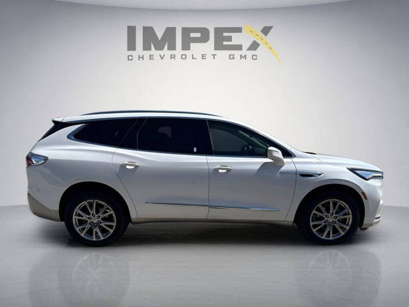 2023 Buick Enclave Premium