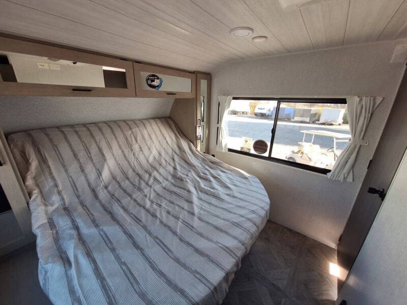 2024 Forest River Salem 28VIEW