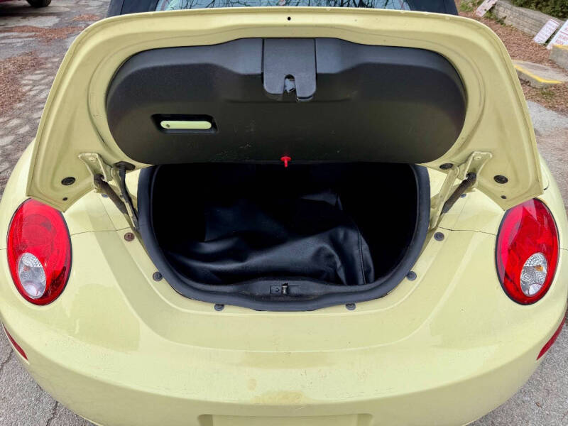 2006 Volkswagen New Beetle Convertible 2.5