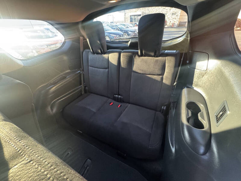 2015 Nissan Pathfinder SV