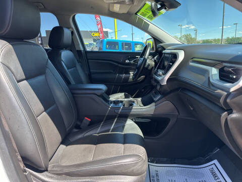 2023 GMC Acadia SLT