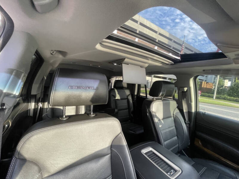 2017 GMC Yukon Denali