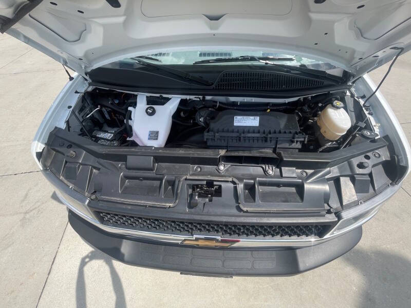 2024 Chevrolet Express LT 3500