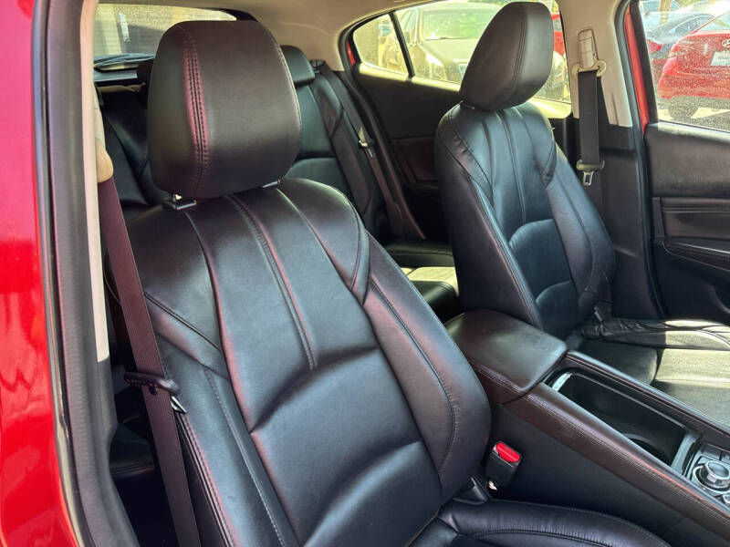 2017 Mazda MAZDA3 Touring