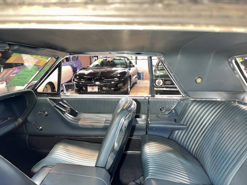 1965 Ford Thunderbird