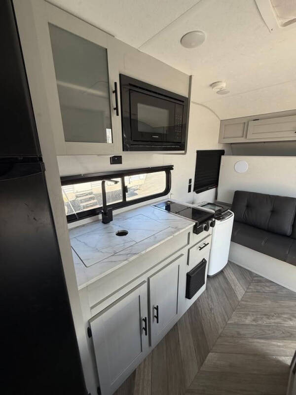 2021 Forest River travel trailer