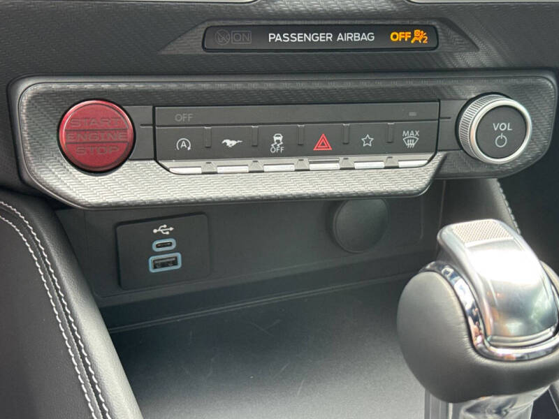 2025 Ford Mustang EcoBoost Premium