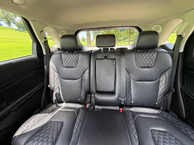 2024 Ford Edge Titanium