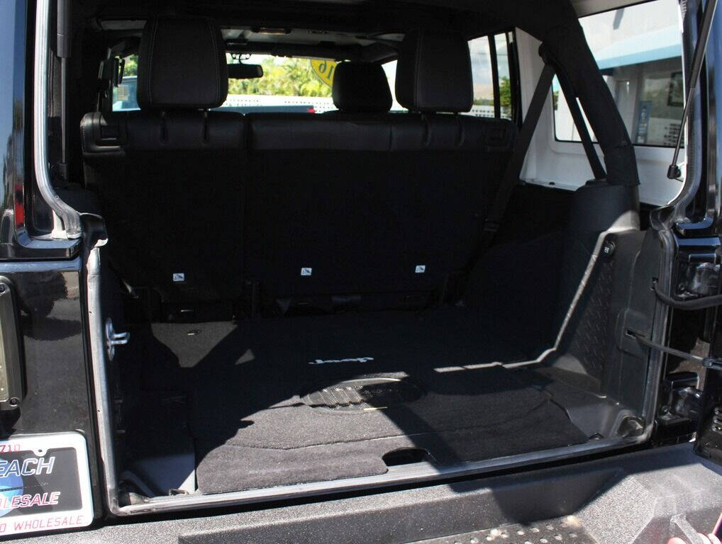 2016 JEEP Wrangler SUV / Crossover - $31,995