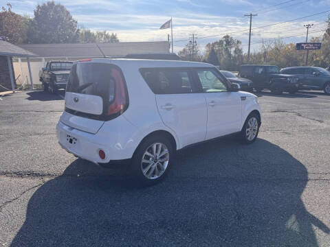2017 Kia Soul +