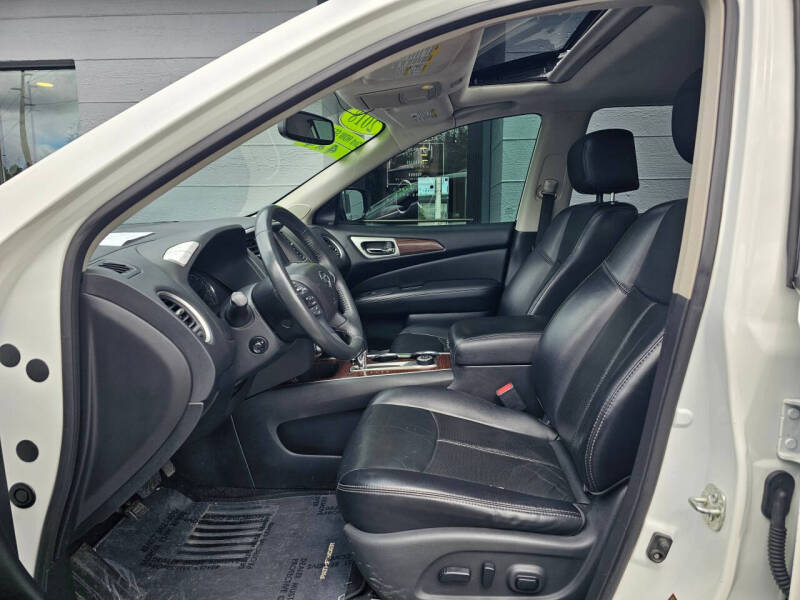 2018 Nissan Pathfinder Platinum