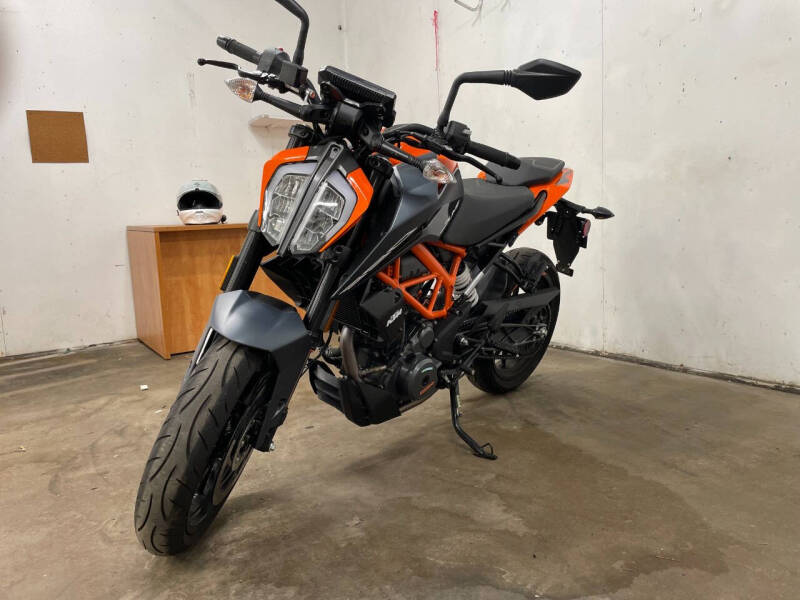 2023 KTM DUKE