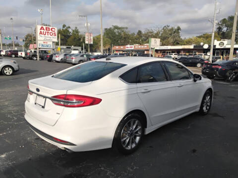 2017 Ford Fusion SE