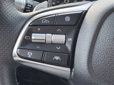 2026 Genesis G70 2.5T Standard