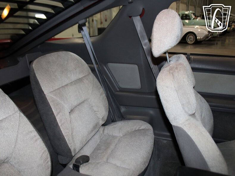 1993 Dodge Daytona ES
