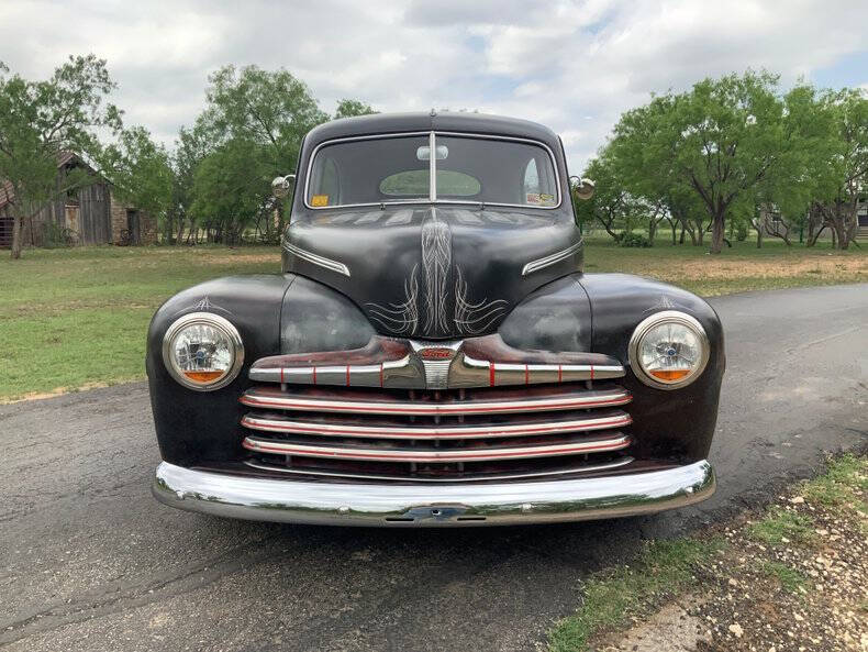 1946 Ford Deluxe