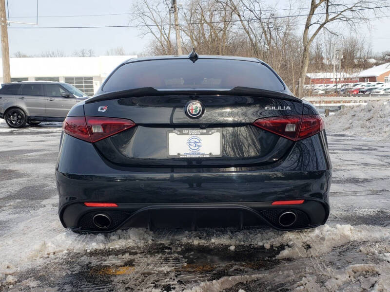 2017 Alfa Romeo Giulia Ti