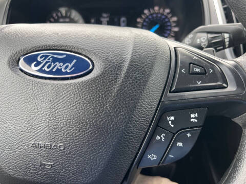2017 Ford Edge SE