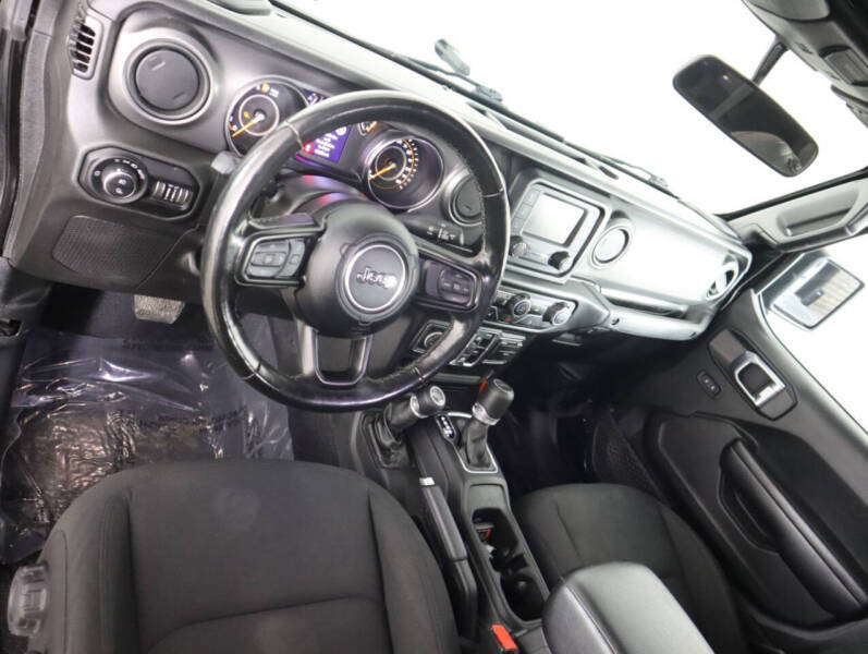 2021 Jeep Gladiator Willys