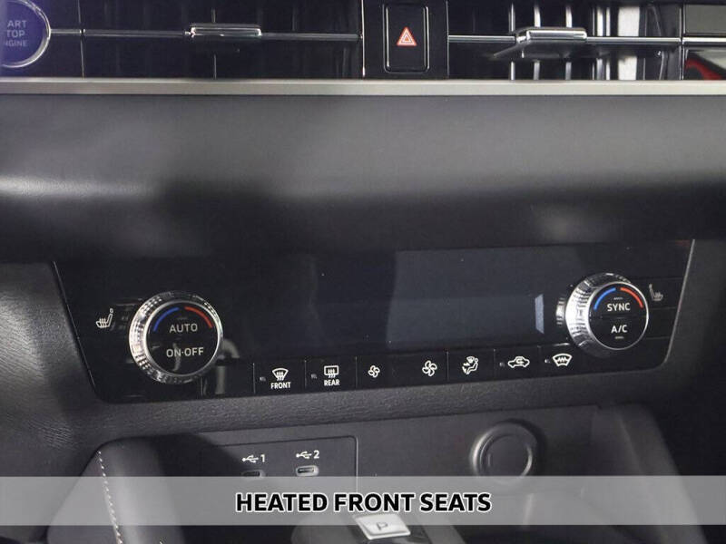 2025 Mitsubishi Outlander ES