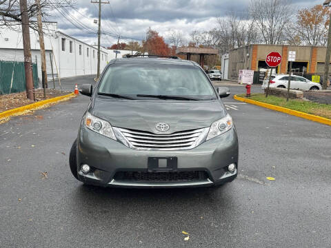 2013 Toyota Sienna Limited 7-Passenger