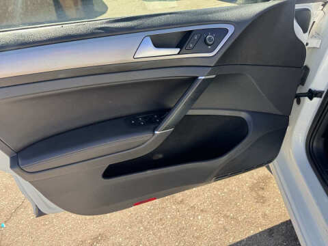 2015 Volkswagen e-Golf SEL Premium